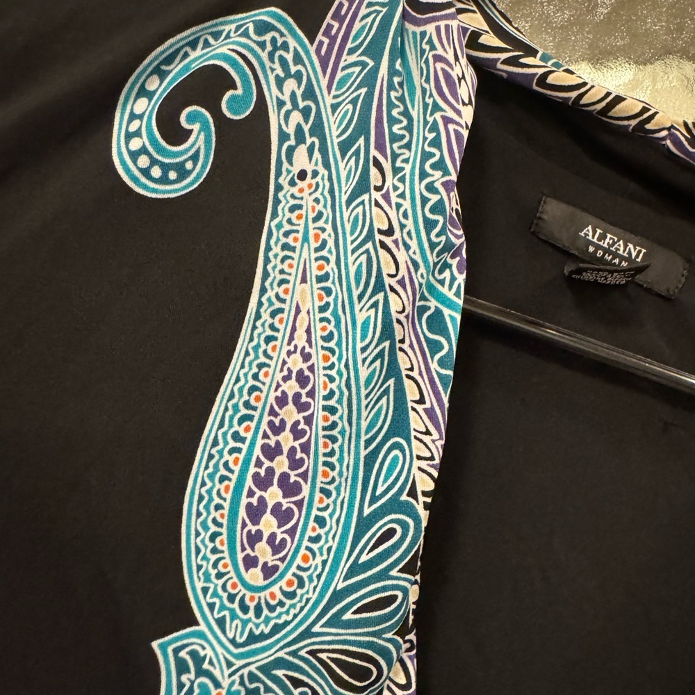 Alfani Black and Blue Paisley Blouse. Size 1x - Picture 3 of 5